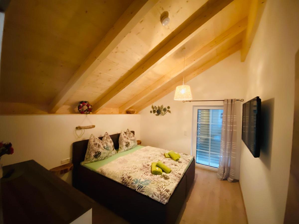 Apartments Edelweiss & Enzian - Gaestehaus Zum Fuchs Hermagor-Pressegger See Luaran gambar
