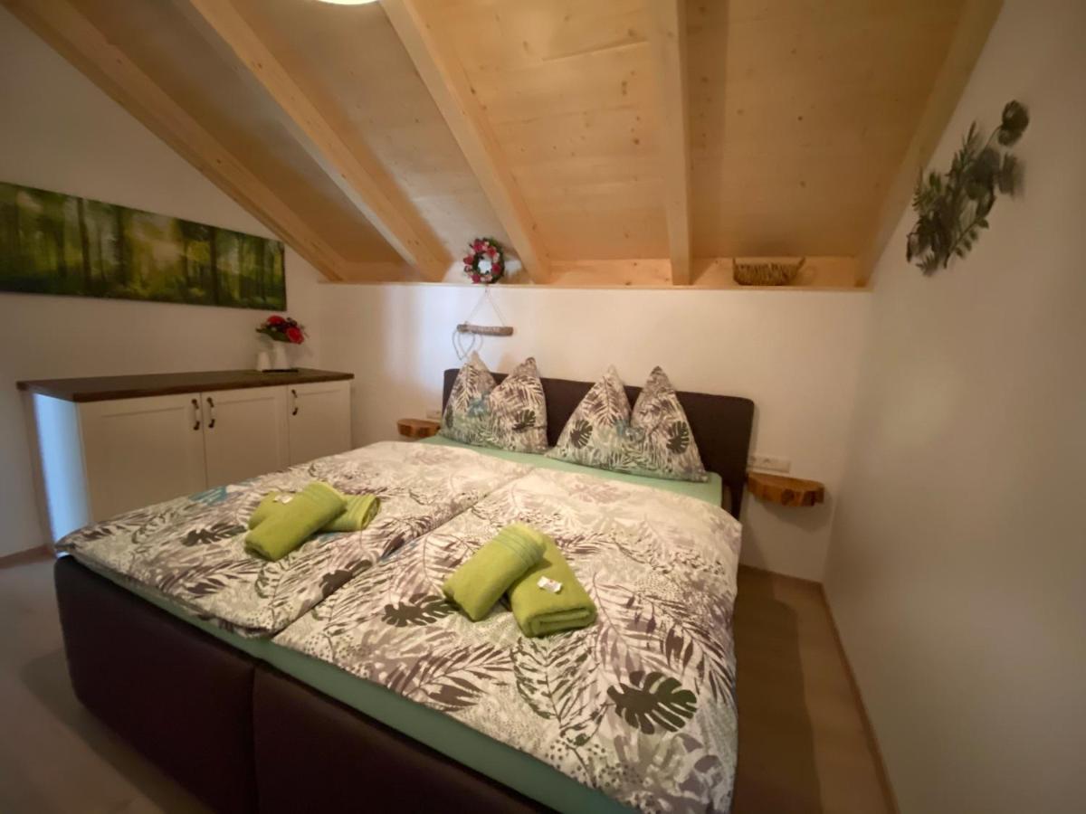 Apartments Edelweiss & Enzian - Gaestehaus Zum Fuchs Hermagor-Pressegger See Luaran gambar