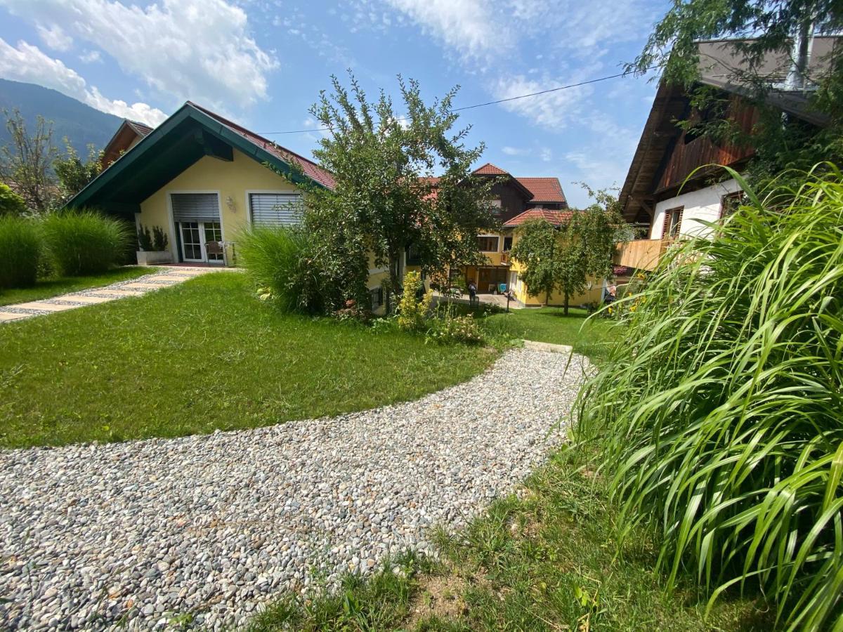 Apartments Edelweiss & Enzian - Gaestehaus Zum Fuchs Hermagor-Pressegger See Luaran gambar